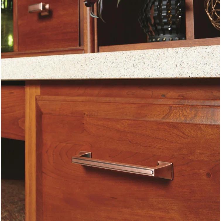 Mulholland Bar Pull