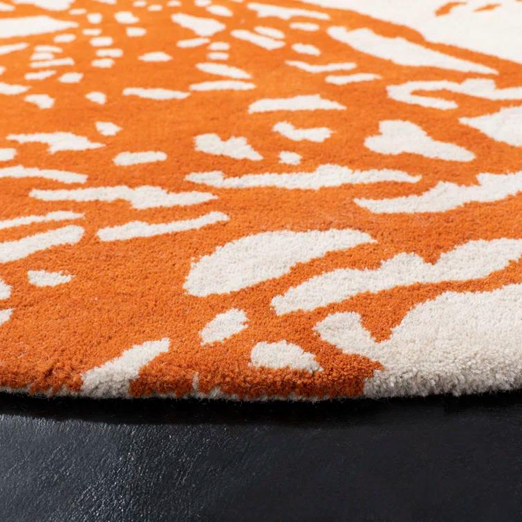 Wimborne Hand Tufted Wool Floral Rug