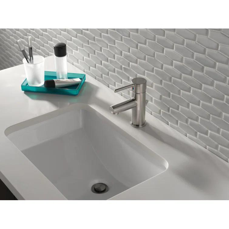 Trinsic Single Hole Bathroom Faucet with Drain Assembly, Single Handle Bathroom Sink Faucet