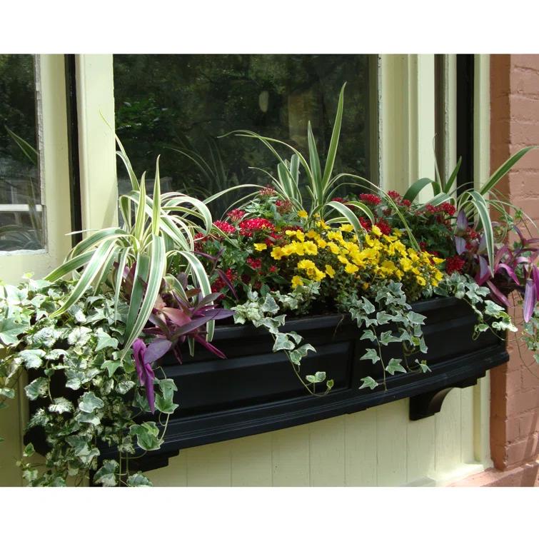 Nantucket Resin Window Box with Water Reservoir
