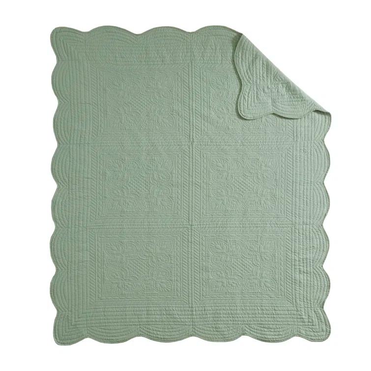 Madison Park Journey Oversized Quilted Throw with Scalloped Edges
