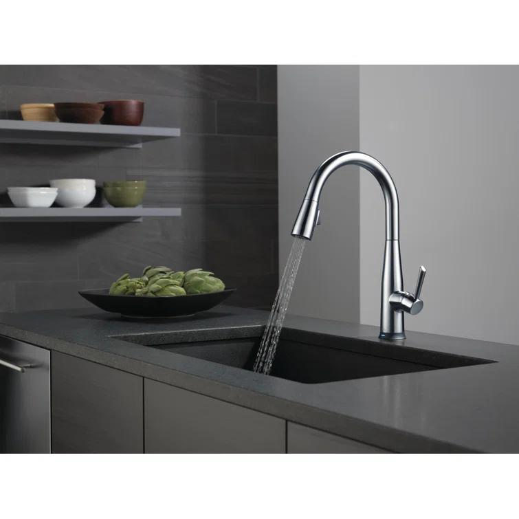Essa Pull Down Single Handle Kitchen Faucet with MagnaTite Docking and Touch2O Technology