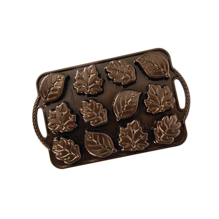 Nordic Ware Nordic Ware Non-Stick Novelty Leaf-Lettes Cakelet Pan