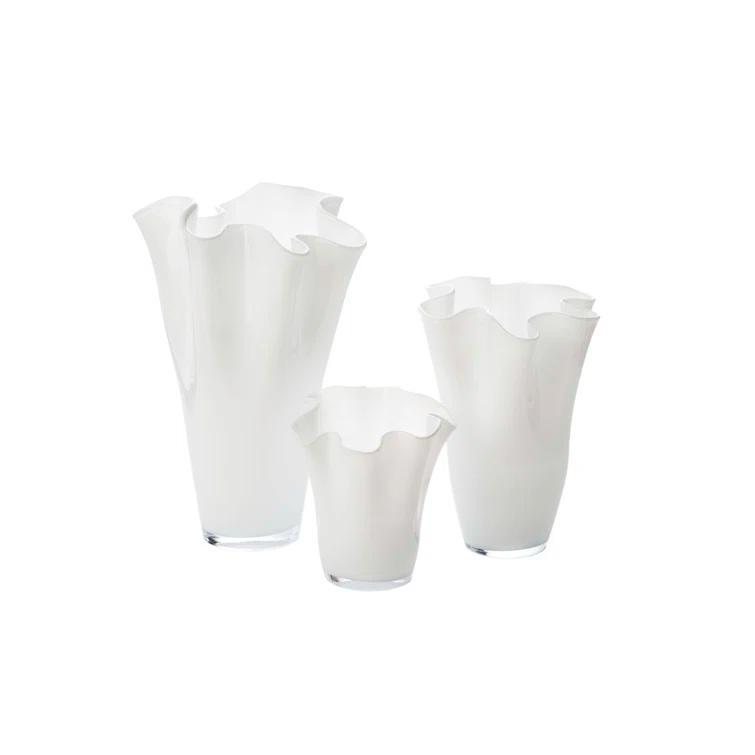 Ruffle Glass Table Vase
