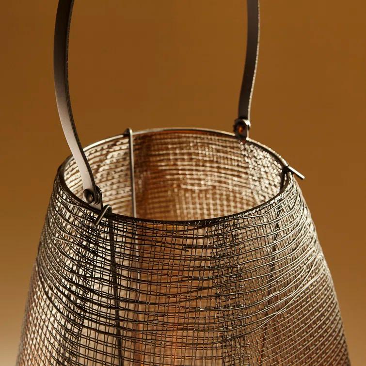 Kyleigh Iron Lantern With Handle
