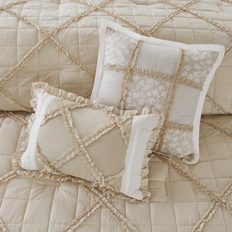 Mindy Traditional 9 Piece Comforter Set
