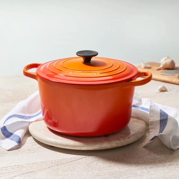 Le Creuset ® Signature 7.25-Qt. Caribbean Blue Enameled Cast Iron Dutch Oven
