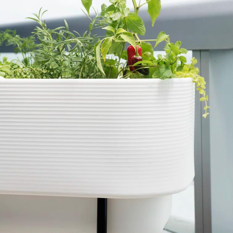 Nest Elevated Planter