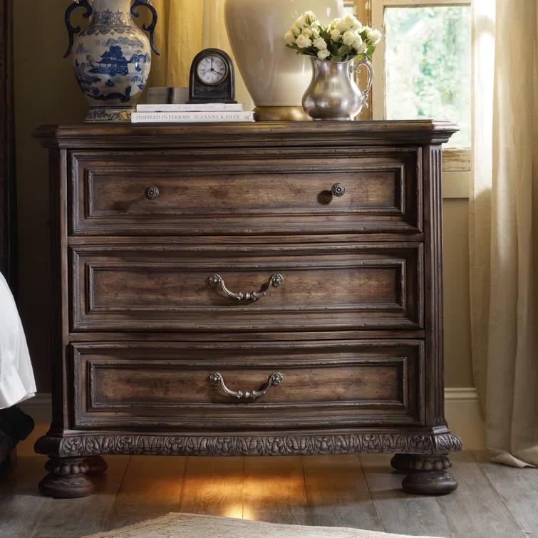 Hooker Furniture Rhapsody 42'' W 3 - Drawer Dresser