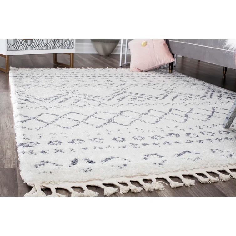 Silla Mason Shag Tribal Shadow Gray Area Rug