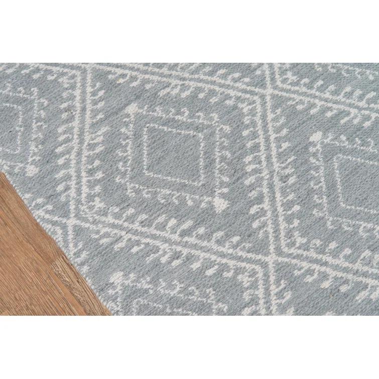 Easton Geometric Indoor / Outdoor Rug