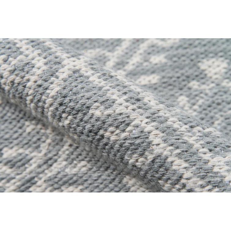 Easton Geometric Indoor / Outdoor Rug