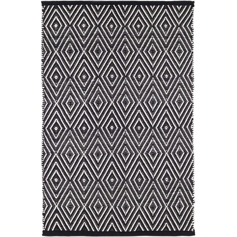 Diamond Black/Ivory Handwoven Indoor/Outdoor Rug
