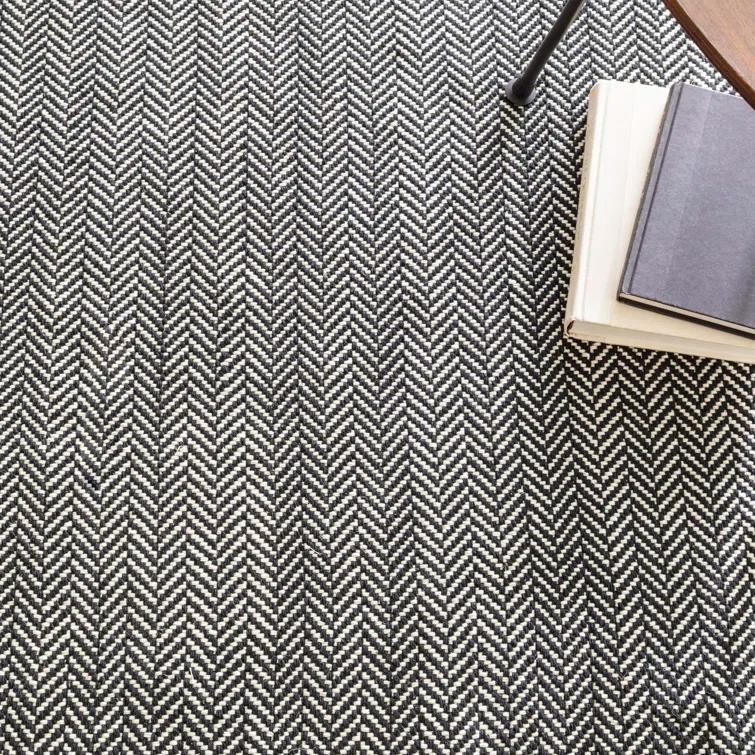 Herringbone Black/Ivory Handwoven Indoor/Outdoor Rug