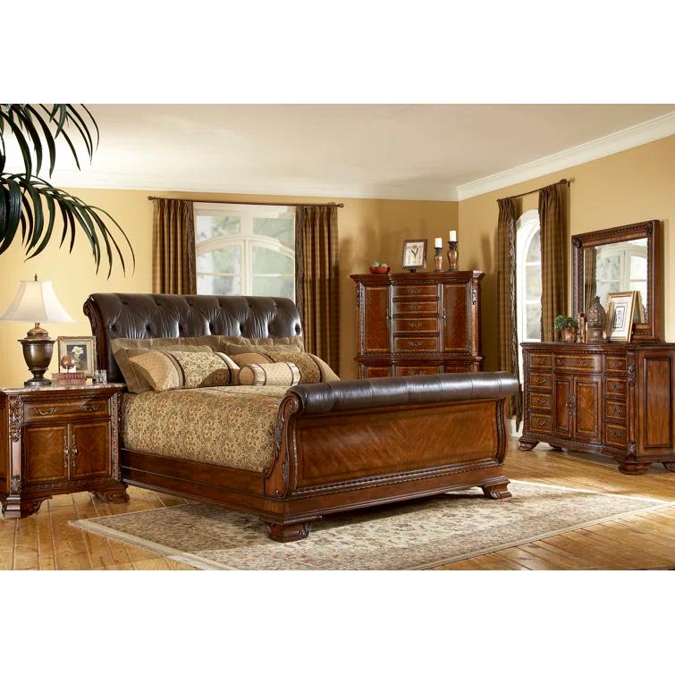 A.R.T. Old World 36'' W Nightstand
