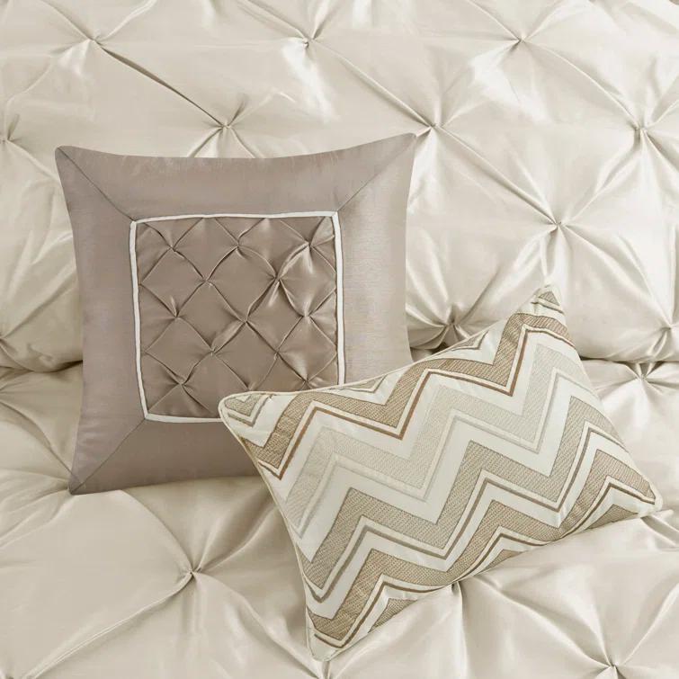 Madison Park Laurel 7 Piece Tufted Comforter Set