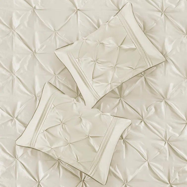 Madison Park Laurel 7 Piece Tufted Comforter Set