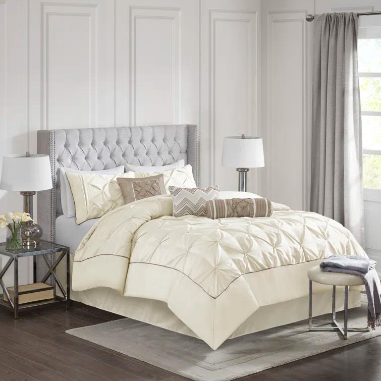 Madison Park Laurel 7 Piece Tufted Comforter Set