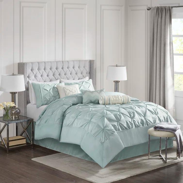 Madison Park Laurel 7 Piece Tufted Comforter Set