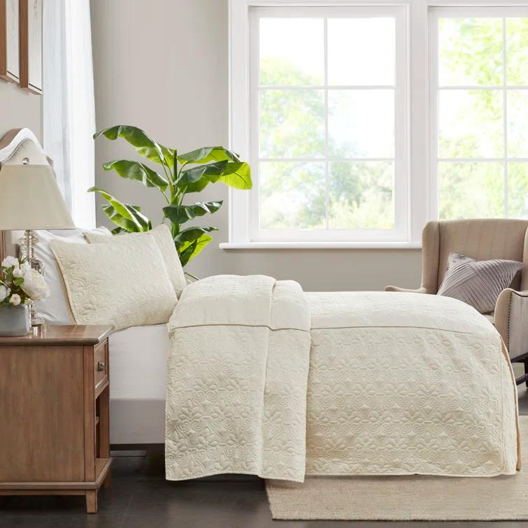 Madison Park Quebec 3 Piece Split Corner Pleated Quilted Bedspread