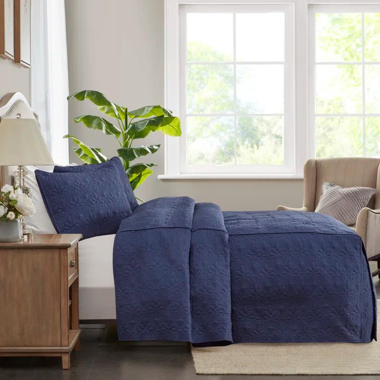 Madison Park Quebec 3 Piece Split Corner Pleated Quilted Bedspread
