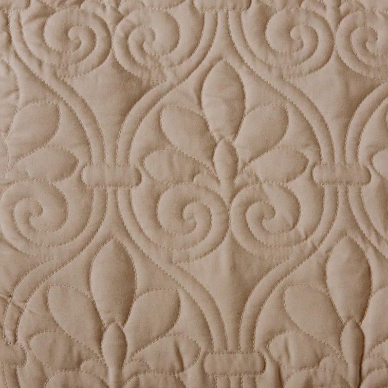 Madison Park Quebec 3 Piece Split Corner Pleated Quilted Bedspread