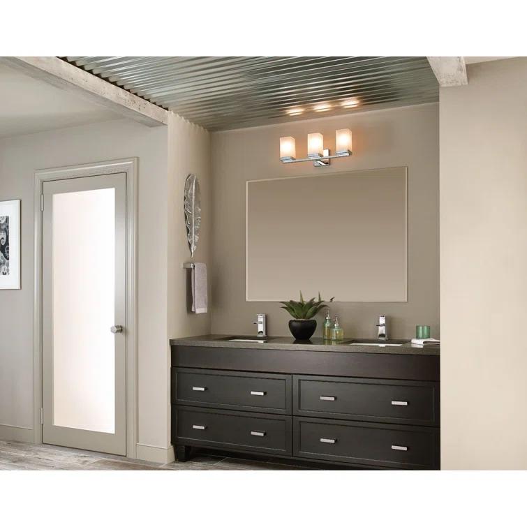 90 Degree Single Hole Bathroom Faucet with Drain Assembly