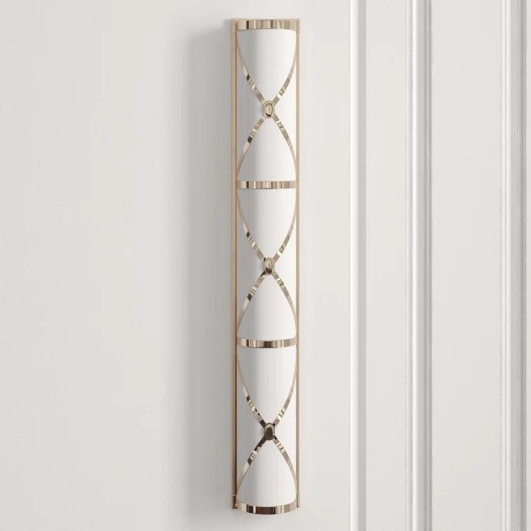 Chase 6 - Light Bath Bar