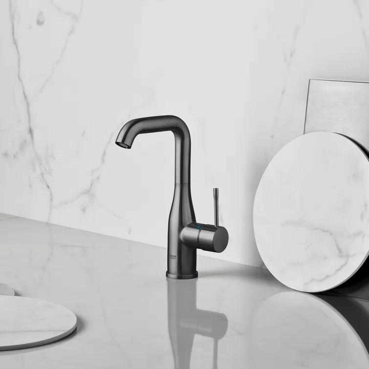GROHE Essence Single Hole Bathroom Faucet with Single Handle, Size Large