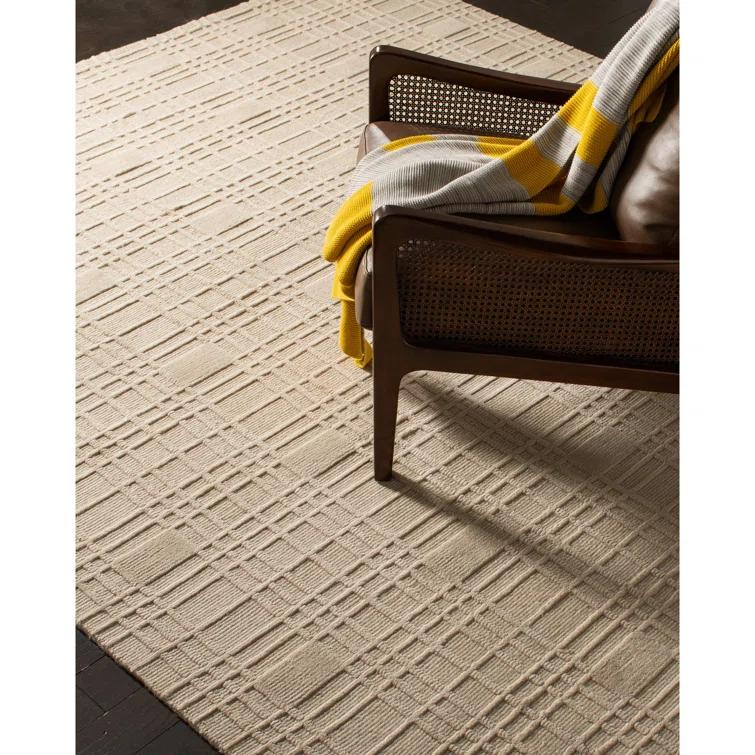 SAFAVIEH Tibetan Abagail Geometric Wool Area Rug, Ivory, 4' x 6'