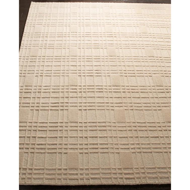SAFAVIEH Tibetan Abagail Geometric Wool Area Rug, Ivory, 4' x 6'