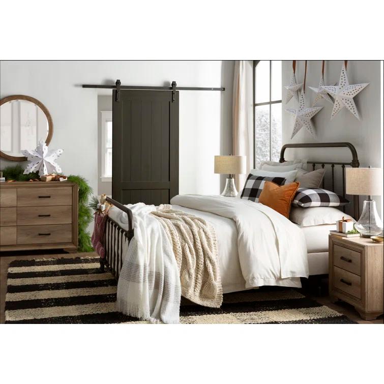 Avrianna Table Lamp