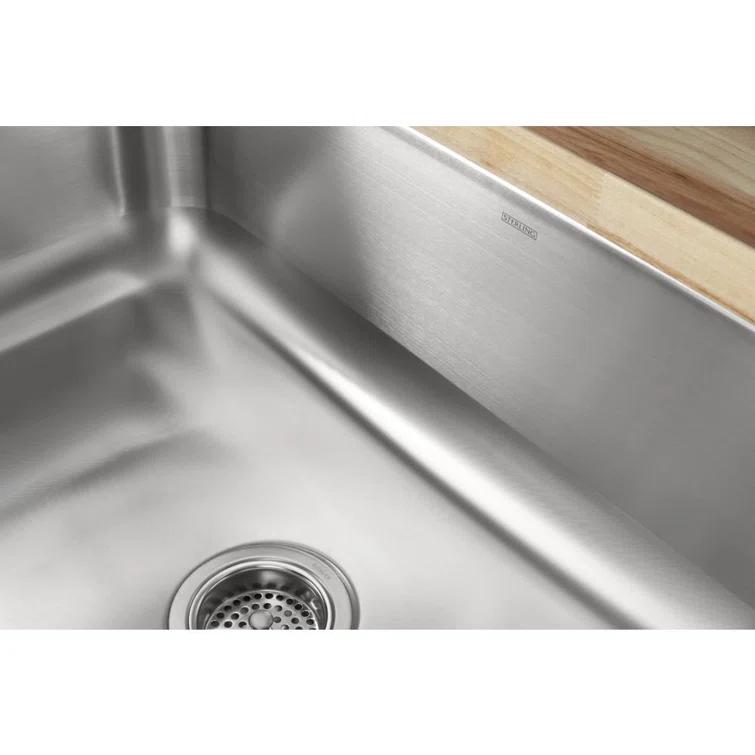 McAllister 32'' L Undermount Stainless Steel Kitchen Sink
