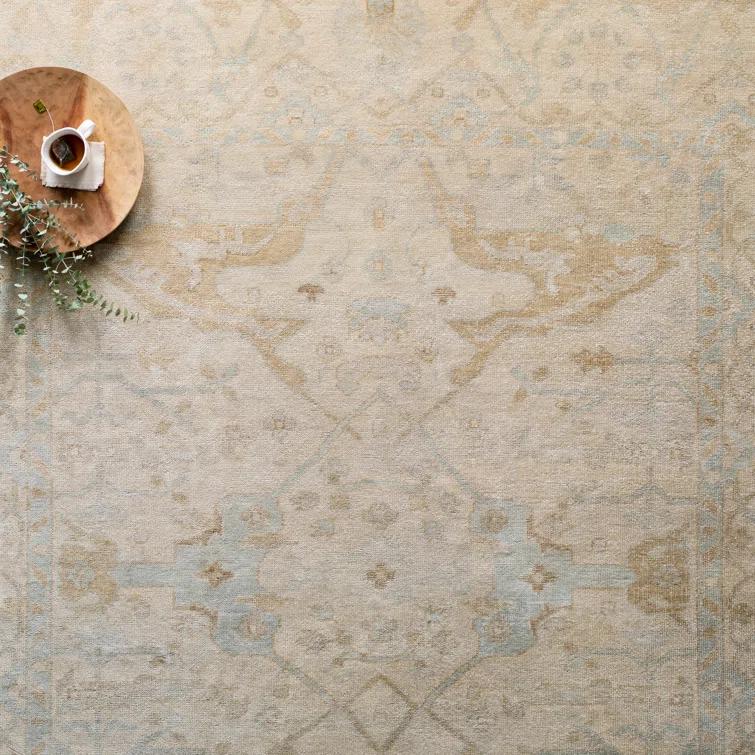 Fatima Hand-Knotted Wool Rug - 9' x 13'