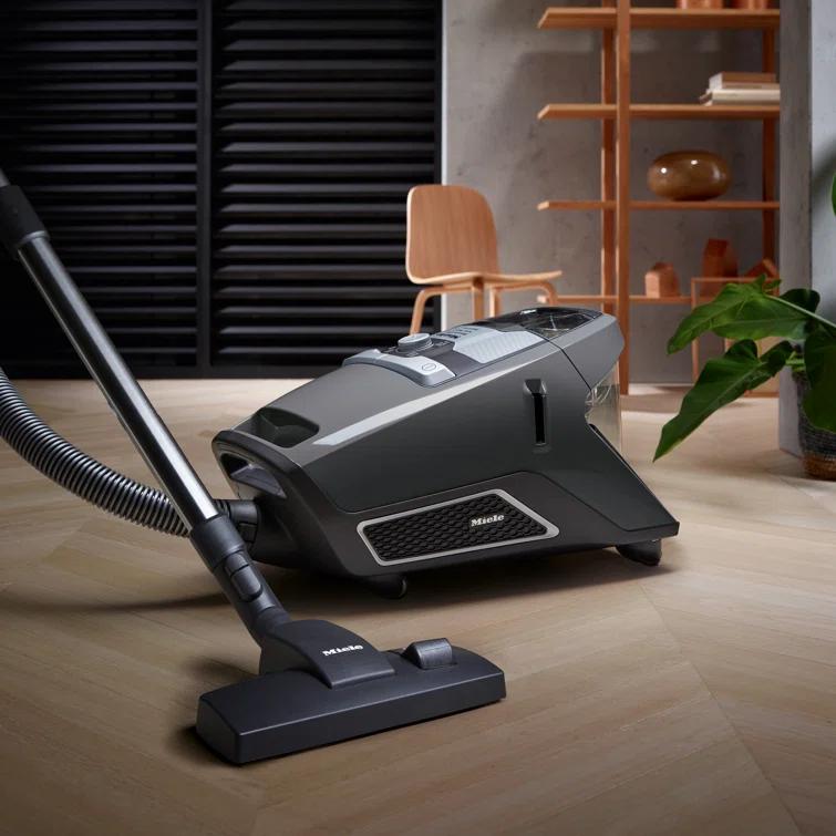 Blizzard CX1 Canister Vacuum
