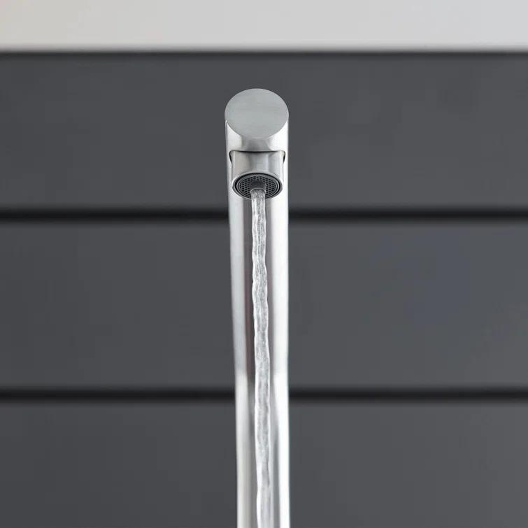 Blue Pull Out Single Handle Kitchen Faucet with Accessories