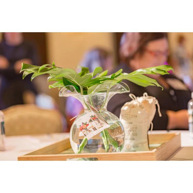 VIETRI Hibiscus Handmade Glass Table Vase