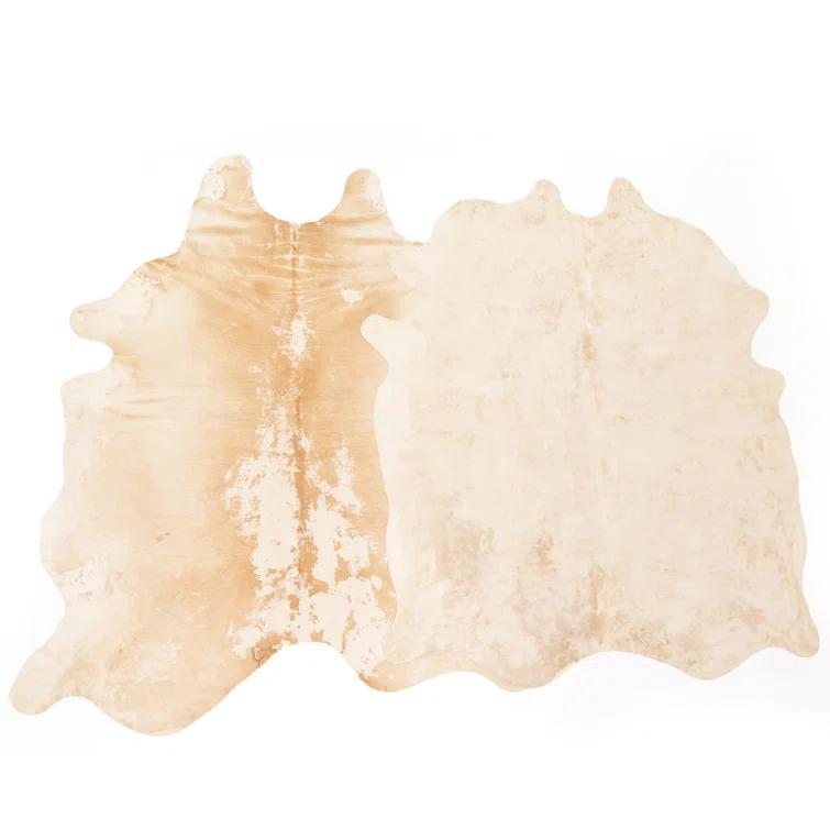 McFadden Cowhide Rug - Natural / 5' x 7'