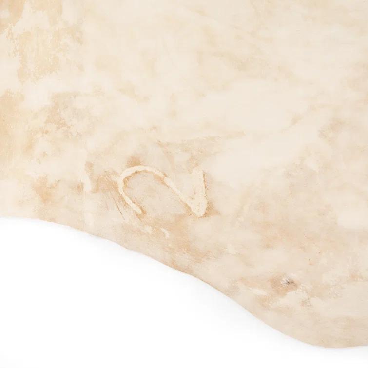 McFadden Cowhide Rug - Natural / 5' x 7'