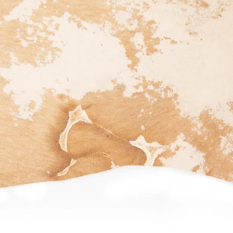 McFadden Cowhide Rug - Natural / 5' x 7'