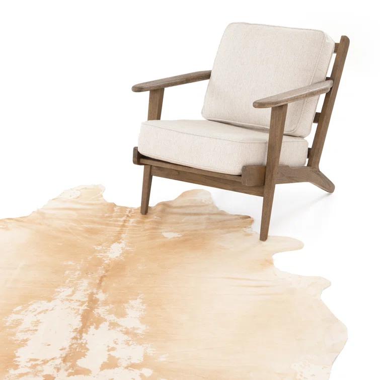 McFadden Cowhide Rug - Natural / 5' x 7'