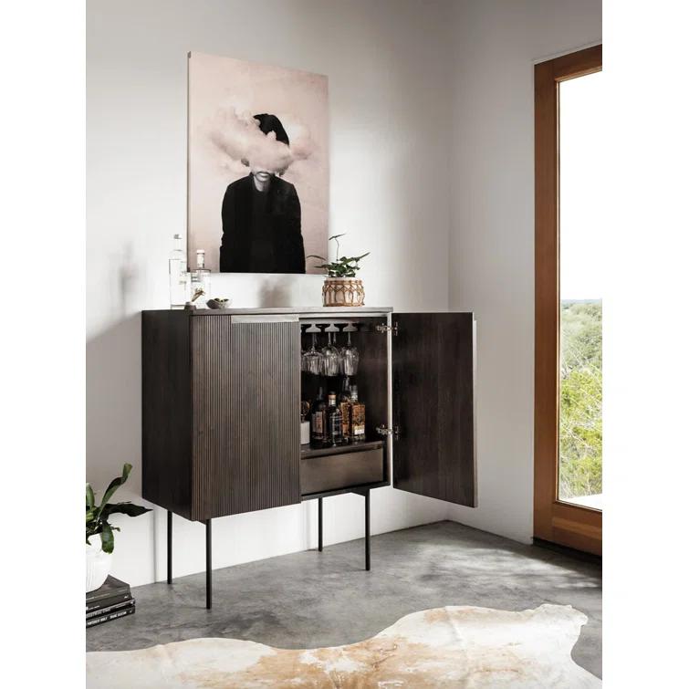 McFadden Cowhide Rug - Natural / 5' x 7'