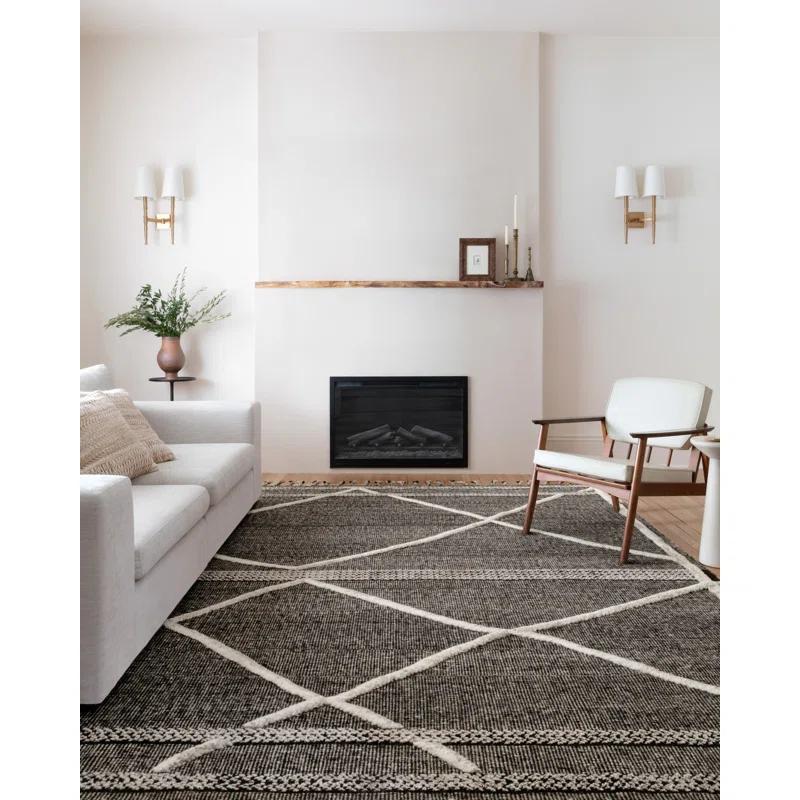 Gray Geometric Hand-Knotted Wool 2' x 3' Rug with Fringe