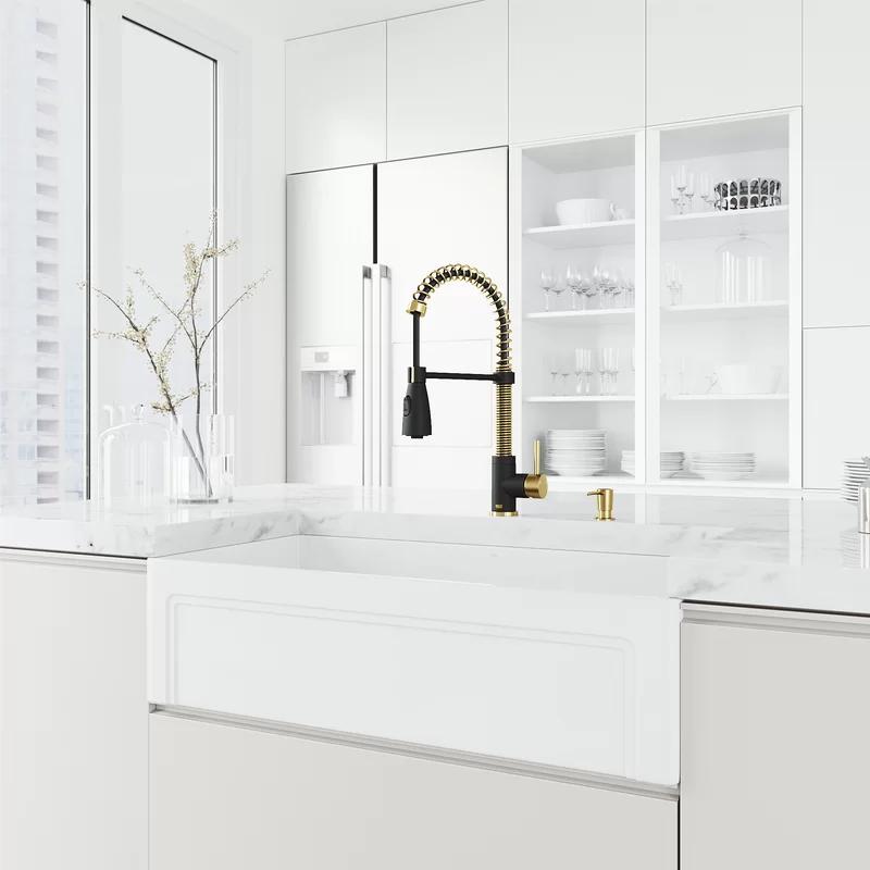 Elegant Dual-Tone Pull-Down Kitchen Faucet in Matte Gold and Black