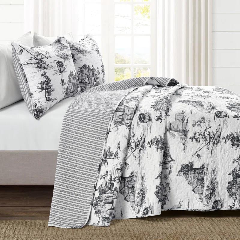 Reyna Reversible Quilt Set (Set of 3)