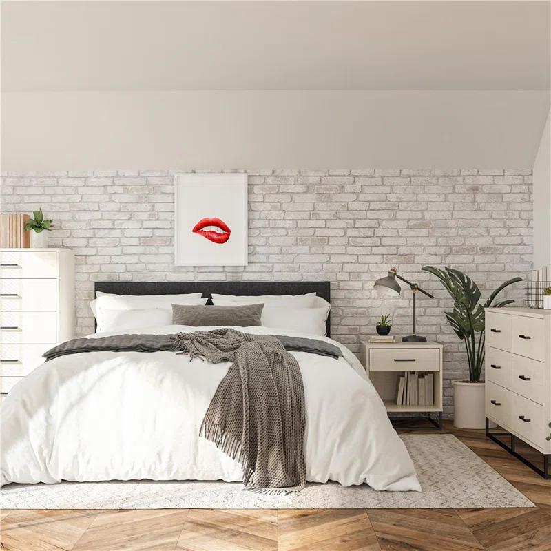 Kelly 1 - Drawer Nightstand in Ivory/Black