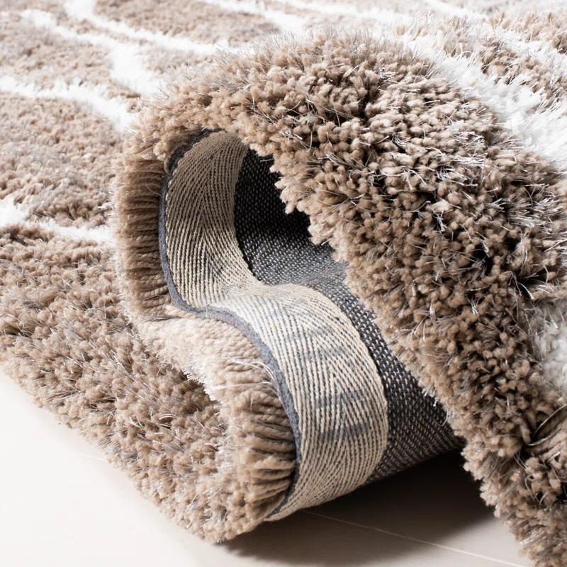 Safavieh Barcelona Shag Hand Tufted Performance Geometric Rug
