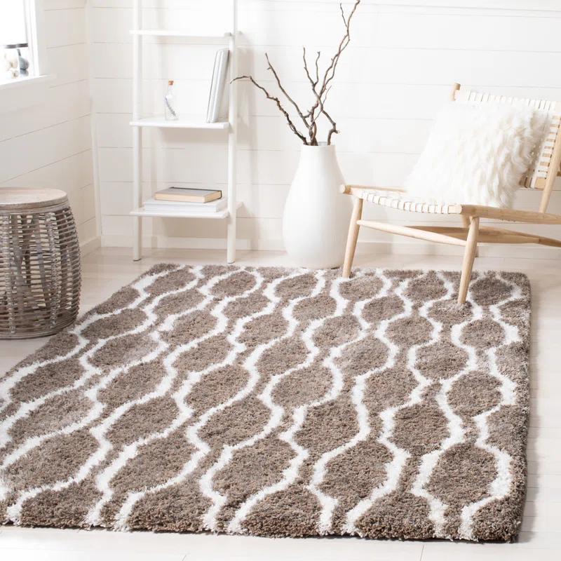 Safavieh Barcelona Shag Hand Tufted Performance Geometric Rug