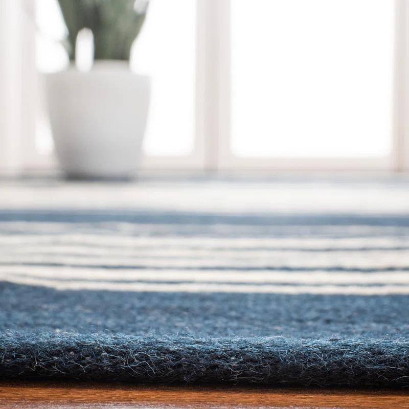 Cinder Stripe Handwoven Wool 4' x 6' Area Rug