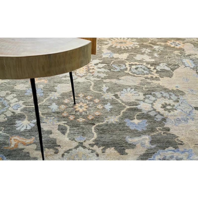 EXQUISITE RUGS Essex Wool Damask Indoor Rug